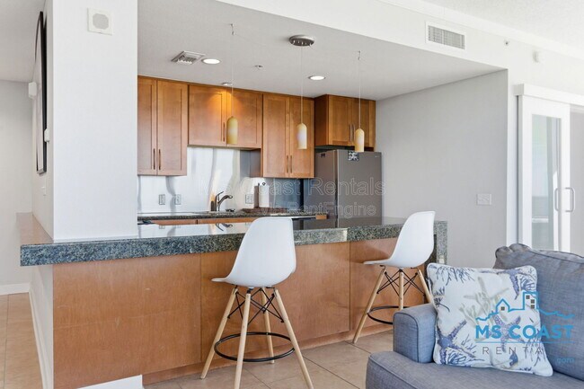 Building Photo - 2060 Beach Blvd