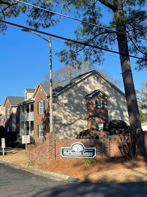 Building Photo - 3401 Lainey Ln