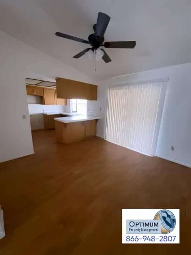 Building Photo - Spacious 4 Bedroom, 2 Bathroom Home in Central Victorville