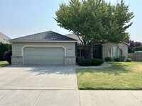 Building Photo - Breathtaking Rambler in Richland