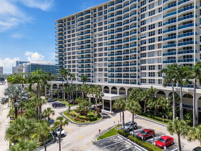 Building Photo - 3800 S Ocean Dr