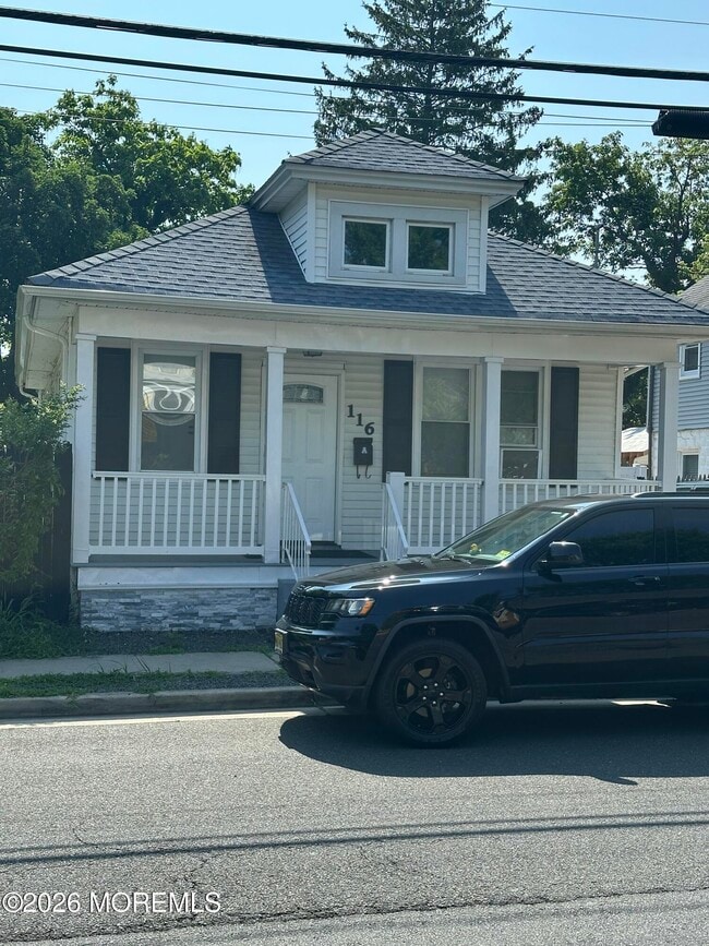 Building Photo - 116 Dewitt Ave