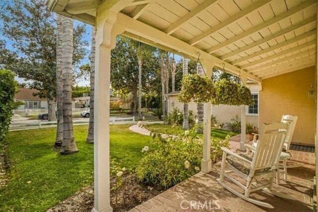 Building Photo - 10419 Bloomfield St