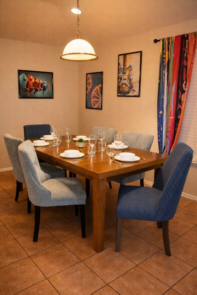 Building Photo - 619 Starlight Dr