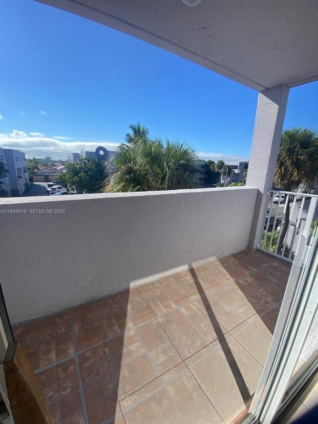 Building Photo - 2690 W 76th St