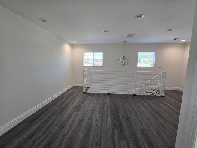 Building Photo - 11015 Califa St