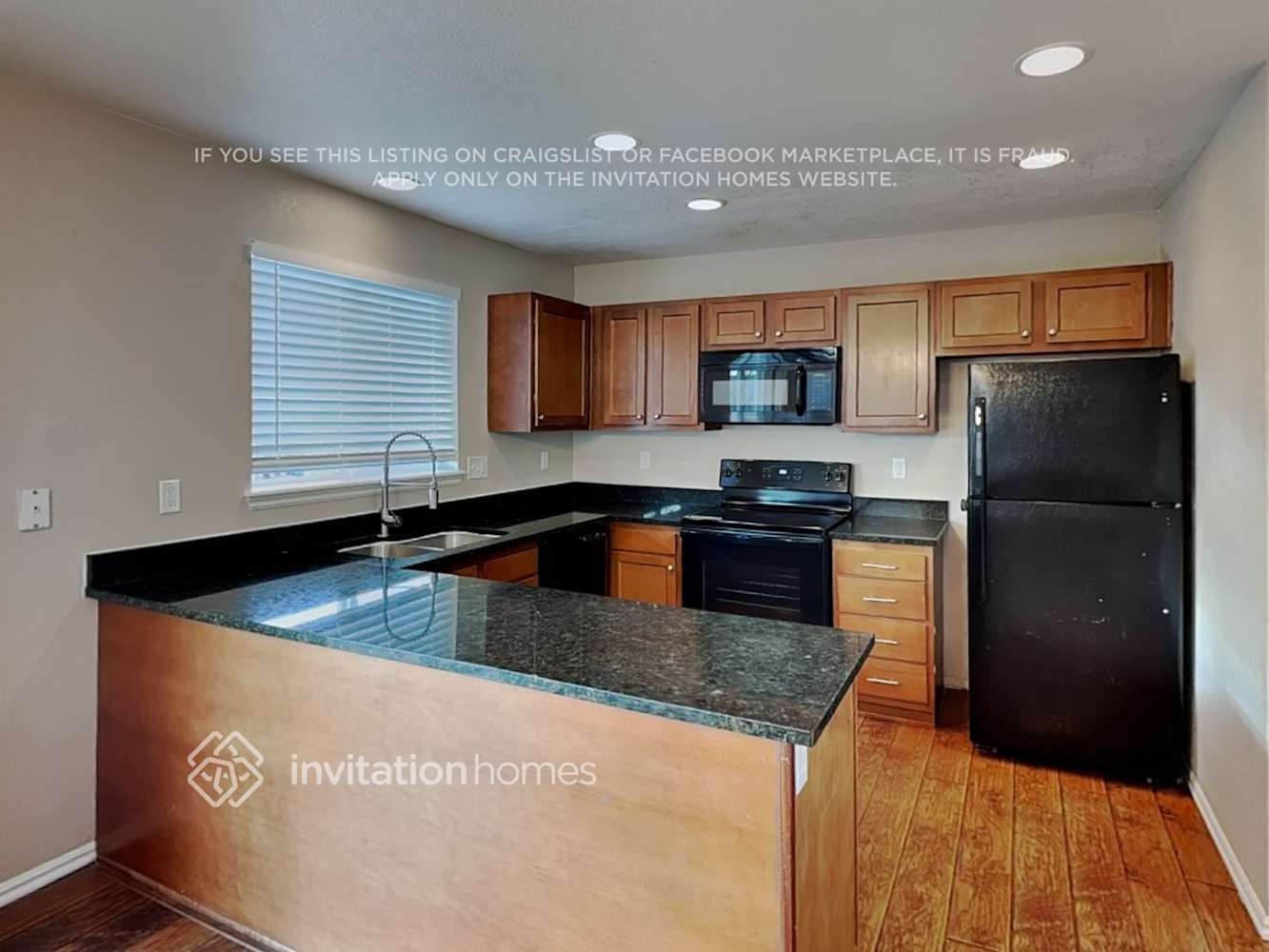 Building Photo - 8793 Katherine Ct