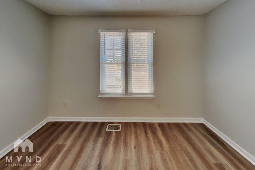 Building Photo - 8224 Wynewood Ct