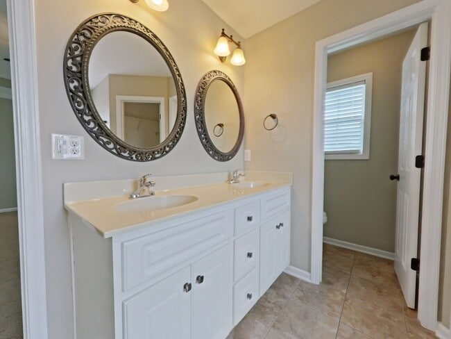 Building Photo - Pet Friendly Ranch Home in Grovetown, Georgia