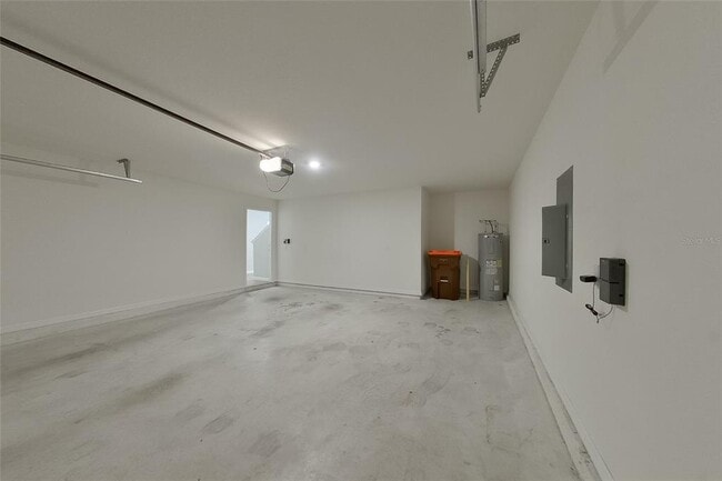 Building Photo - 8597 SW 44th Ct