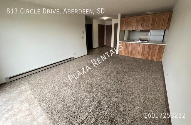 Building Photo - 307 11th Ave NW