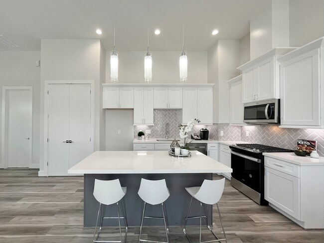 Building Photo - 8318 Curry Rd