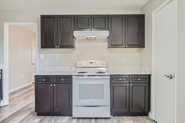 Building Photo - 601 Boxelder Dr