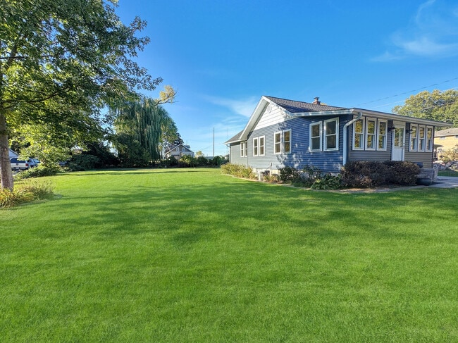 Building Photo - 4408 Shorehaven Ln