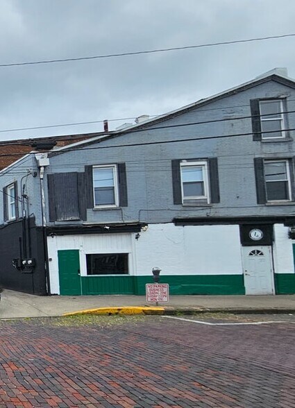 Building Photo - 9 Mill St
