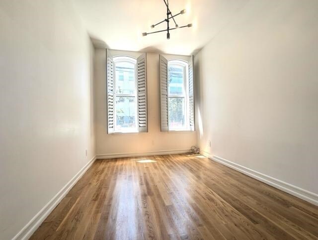 Building Photo - 128 Bright St