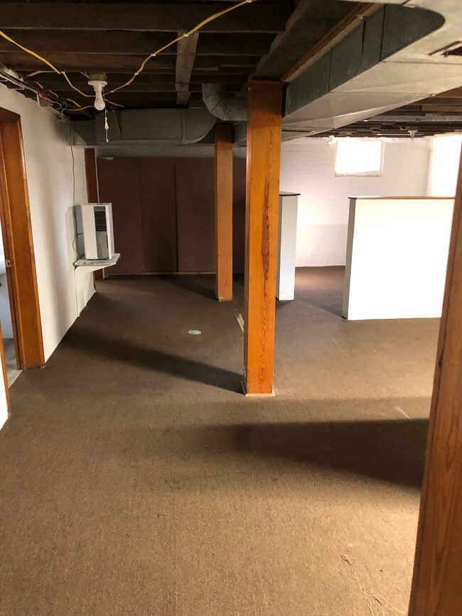 Building Photo - 1203 Benton Ave