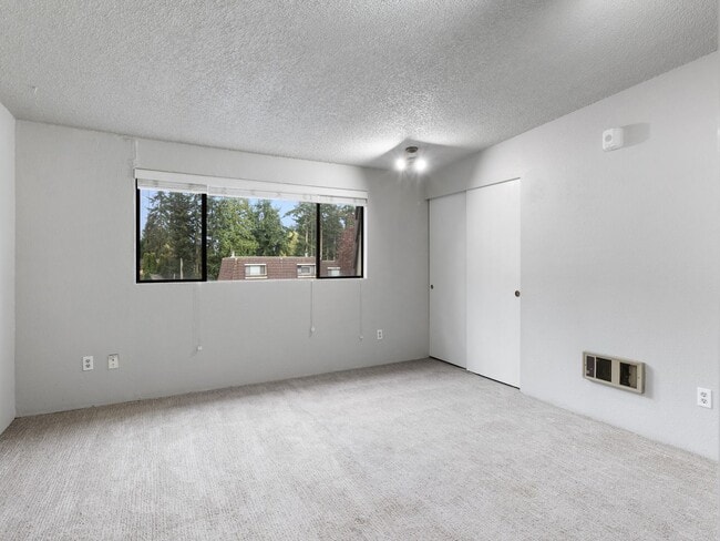 Building Photo - 6003