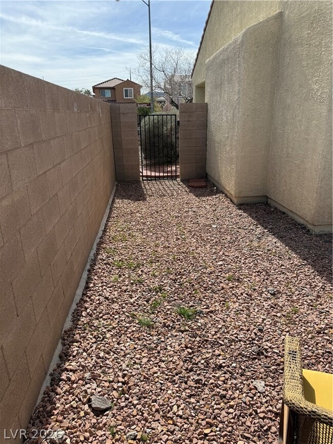 Building Photo - 2814 Dalsetter Dr