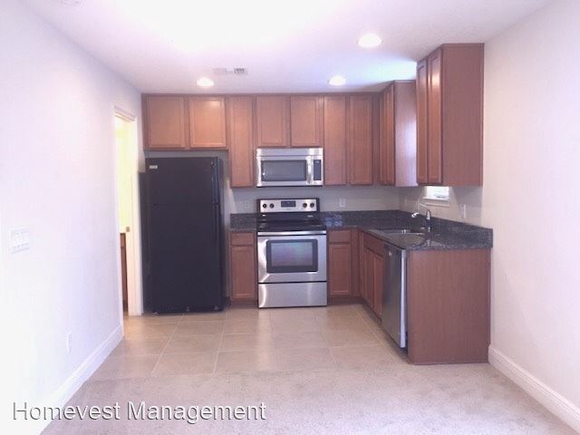 Building Photo - 8701 Via Trieste Dr