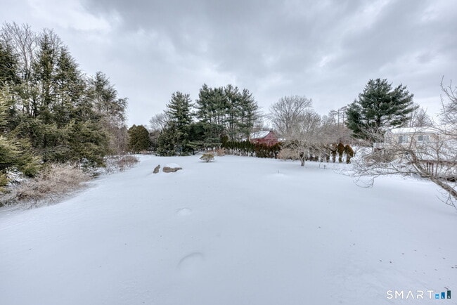 Building Photo - 5 Cutler Ln