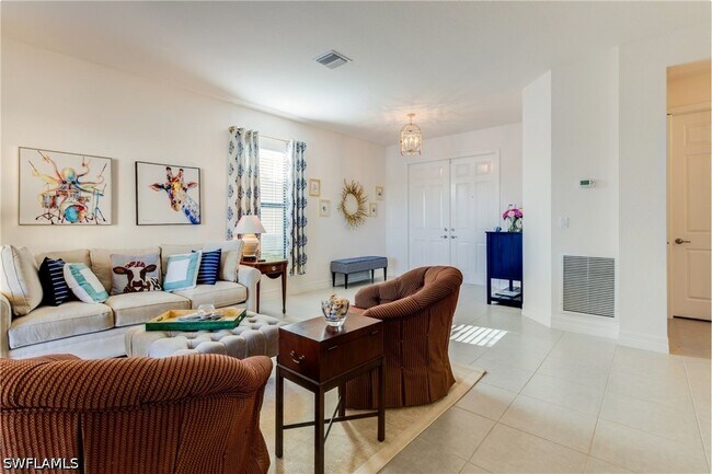 Building Photo - 13755 Luna Dr