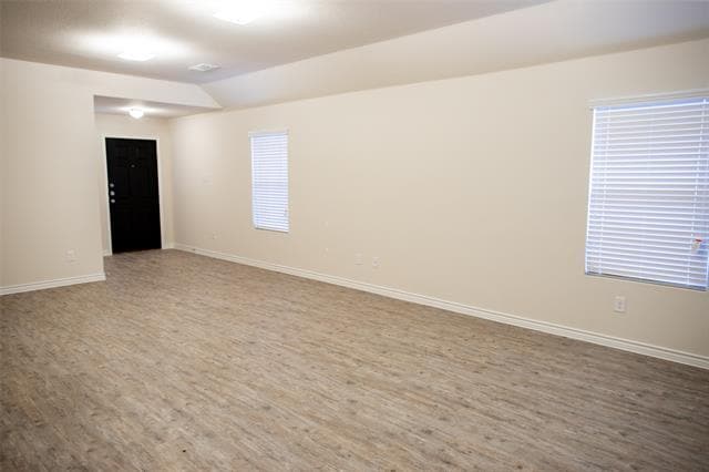 Building Photo - 1704 Dove Cir
