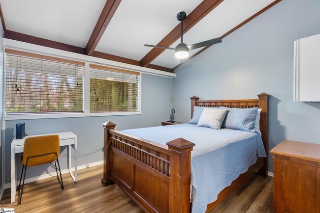 Building Photo - 103 Robinall Dr