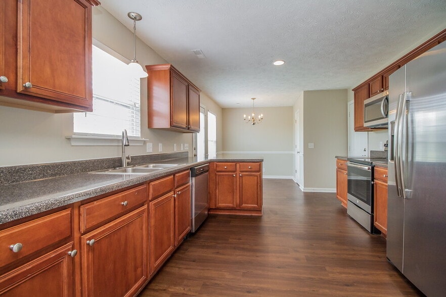 Building Photo - 3040 Herman B Rader Dr