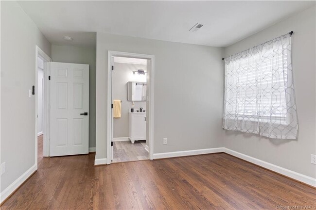 Building Photo - 20 Atkins Ln