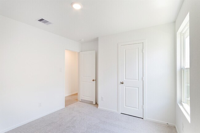 Building Photo - 31342 Black Cherry St