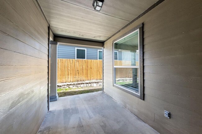 Building Photo - 1914 Whitaker Dr