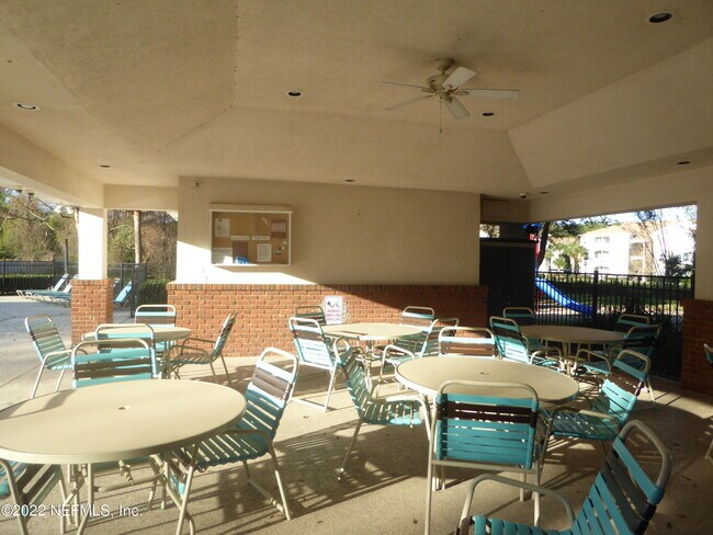 Building Photo - 8716 Canopy Oaks Dr