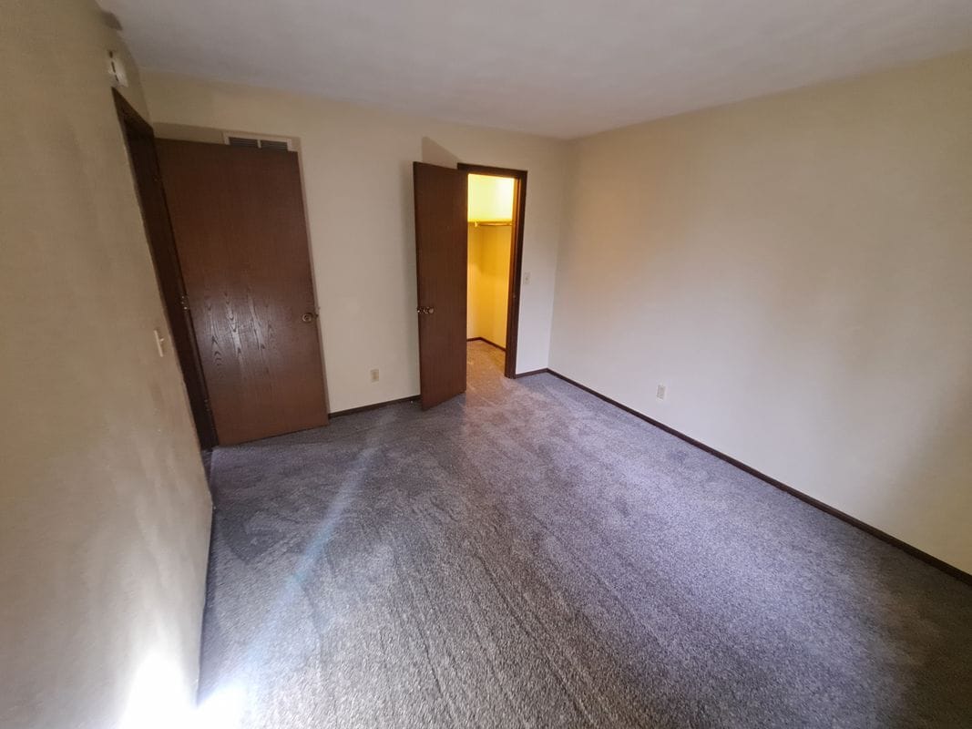 Building Photo - 1444 W 16th St