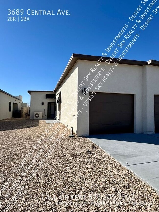 Building Photo - 3689 Central Ave