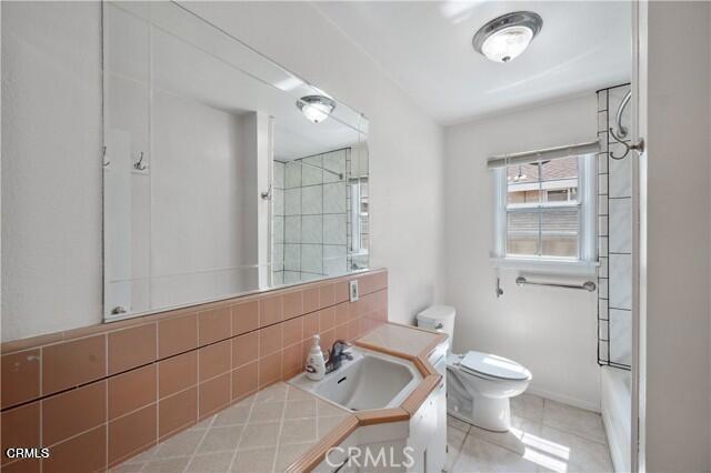 Building Photo - 45027 Division St