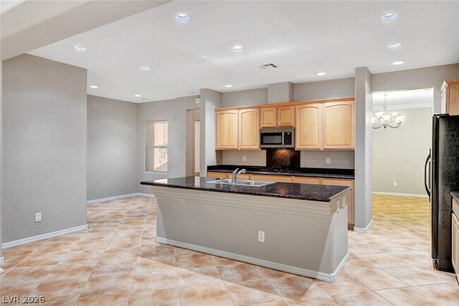 Building Photo - 6825 Tarpon Springs Ct