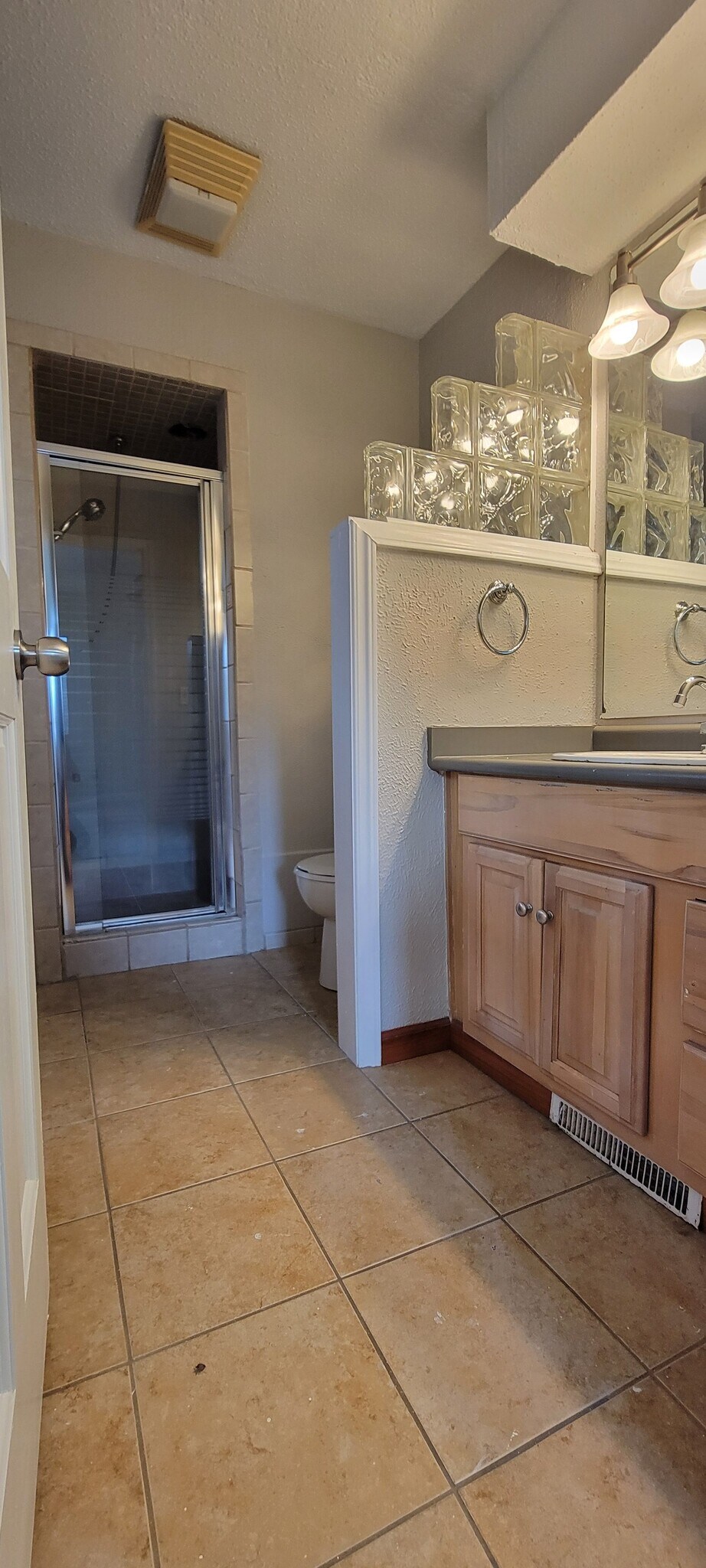 Building Photo - 312 38th St