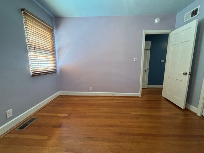 Building Photo - 3479 Overbrook Dr