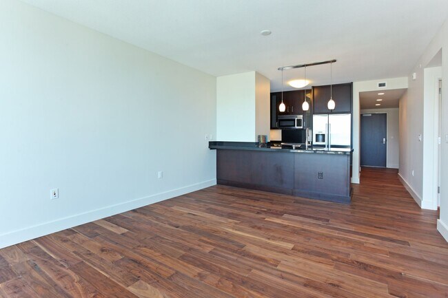 Building Photo - Convenient Luxury Living!! WELCOME TO WAIH...