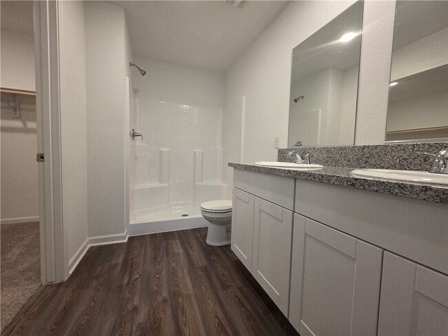 Building Photo - 2076 E Desert Greens Dr