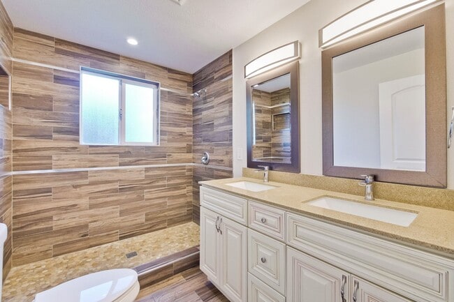 Building Photo - Wow! What a Great Home! Available Soon!