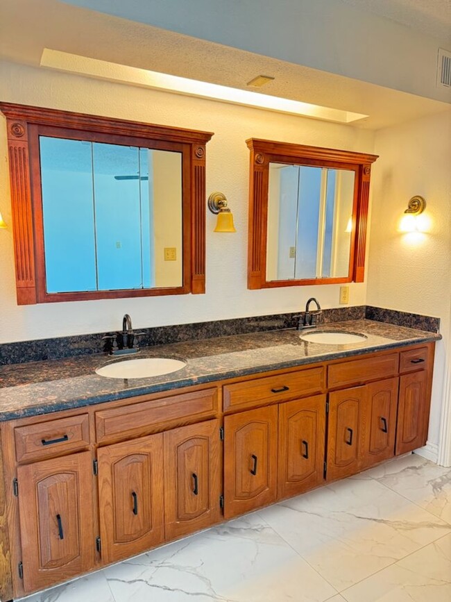 Building Photo - Dobson Ranch 4 bedroom rental