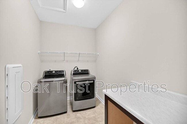 Building Photo - 418 Avocet Dr