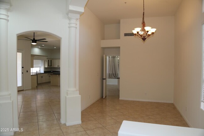 Building Photo - 8895 E Wood Dr