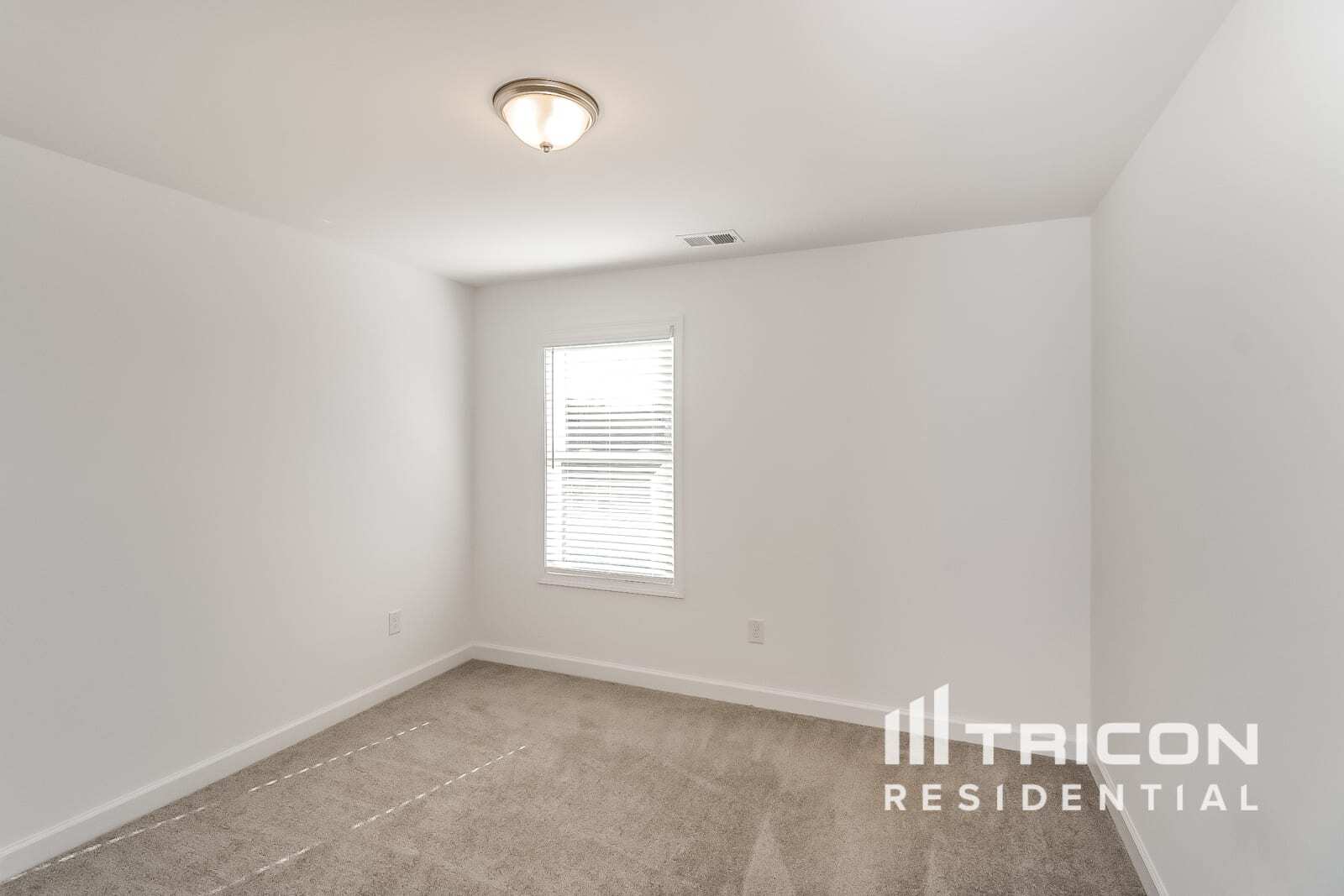 Building Photo - 123 E Rdg Wy