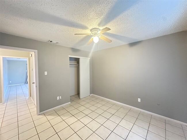 Building Photo - 1713 Mermaid Dr