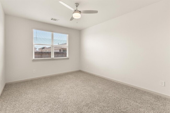 Building Photo - 140 New Hvn St