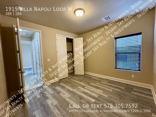 Building Photo - 1915 Villa Napoli Loop W