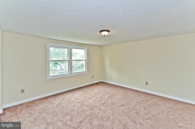 Building Photo - 8100 Irwell Ct